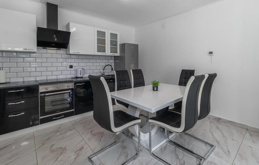 Apartments Sweet Home Otocac Luaran gambar