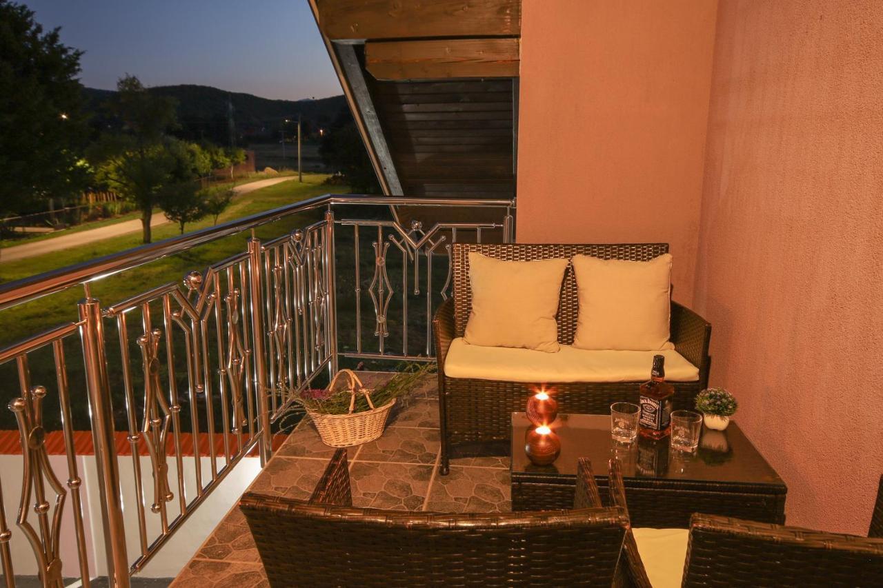 Apartments Sweet Home Otocac Luaran gambar